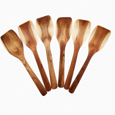 Stekespade i heltre Akasie, håndlaget – skånsom mot stekepanner. Norskprodusert, gjenbrukt trevirke.